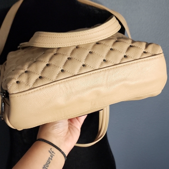 Steve Madden Beige Quilted Crossbody Bag - Picture 8 of 8